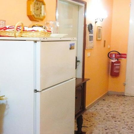 A Casa Doina Airport2 Bed & Breakfast Pisa Exterior foto