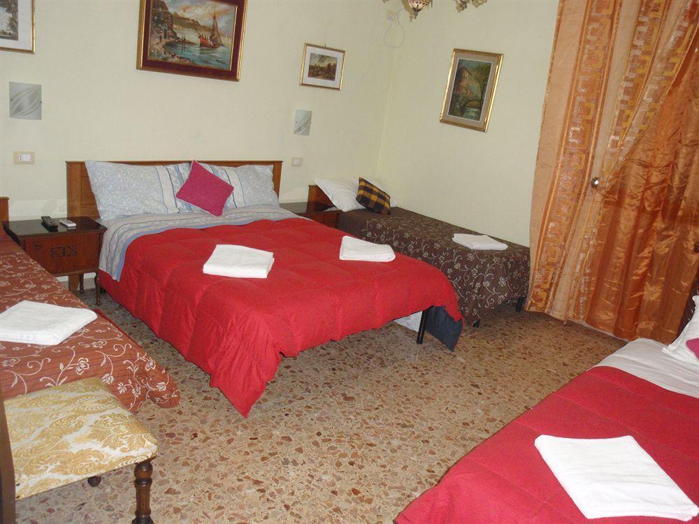 A Casa Doina Airport2 Bed & Breakfast Pisa Exterior foto